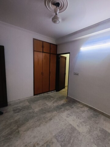 Room in 2 BHK Builder Floor at Malviya Nagar – for Rent