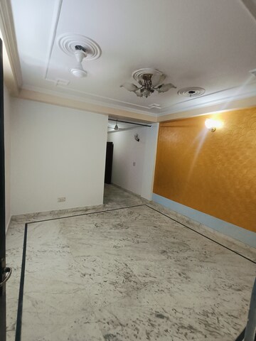 Room in 2 BHK Builder Floor at Malviya Nagar – for Rent