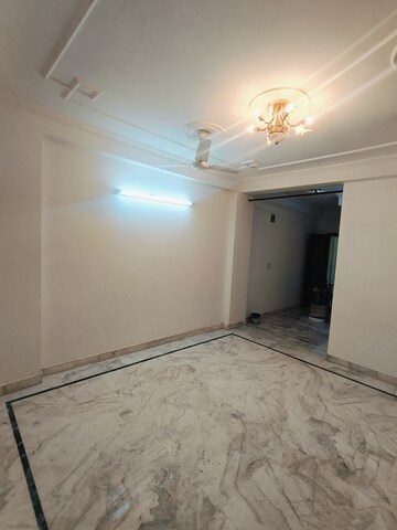 Room in 1 BHK Builder Floor at Malviya Nagar – for Rent