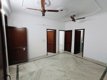Room in 2 BHK Builder Floor at Malviya Nagar – for Rent