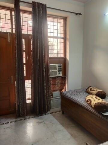 Bedroom in 3 BHK Independent House at Sector 56 – for Rent
