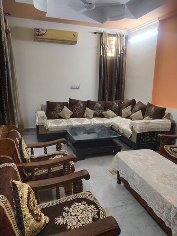 Living Room in 3 BHK Independent House at Sector 56 – for Rent