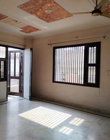 Room in 2 BHK Builder Floor at Burari – for Rent