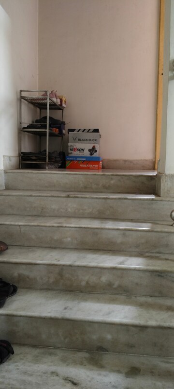 Furnished Amenities in 2.5 BHK Apartment at Seawoods – for Sale