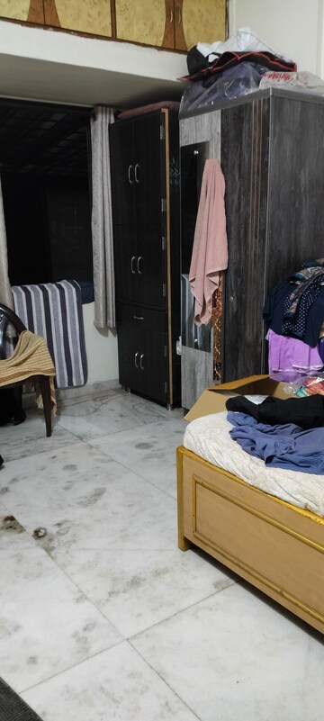 Bedroom in 2.5 BHK Apartment at Seawoods – for Sale