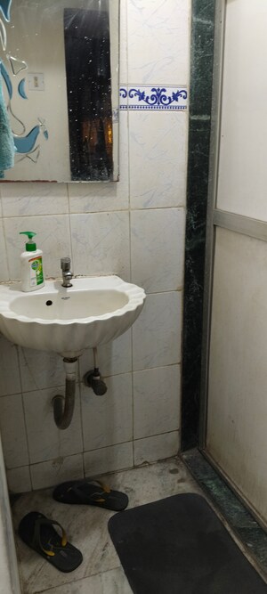 Bathroom in 2.5 BHK Apartment at Seawoods – for Sale