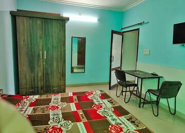 Bedroom in 1 BHK Villa at Aliganj – for Rent