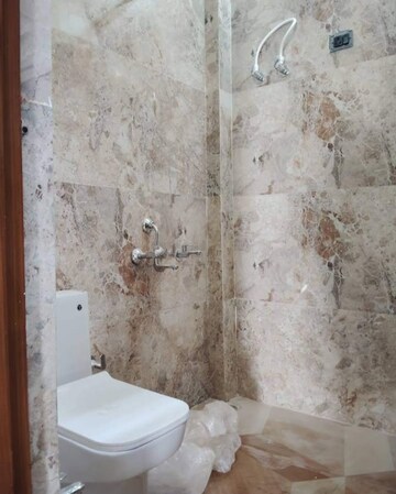 Bathroom in 2 BHK Independent House at Jankipuram – for Rent