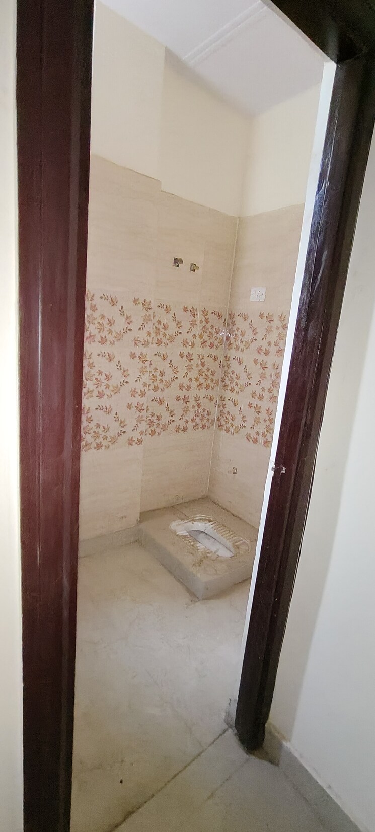 Bathroom, sector 107 3.5 Bedroom 1850 Sq.Ft. Builder Floor In Sector 107 Noida 8403560