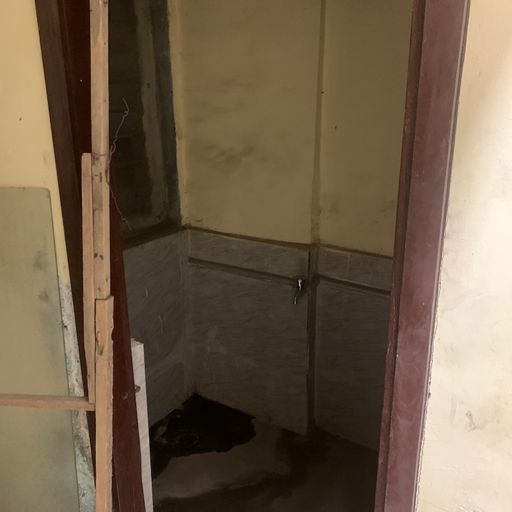 Bathroom, yogeshwar-apartments 1 RK 220 Sq.Ft. Apartment In Bdd Chawl Mumbai 8403559