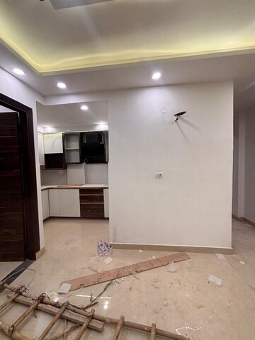 Room in 3 BHK Builder Floor at Nawada – for Rent