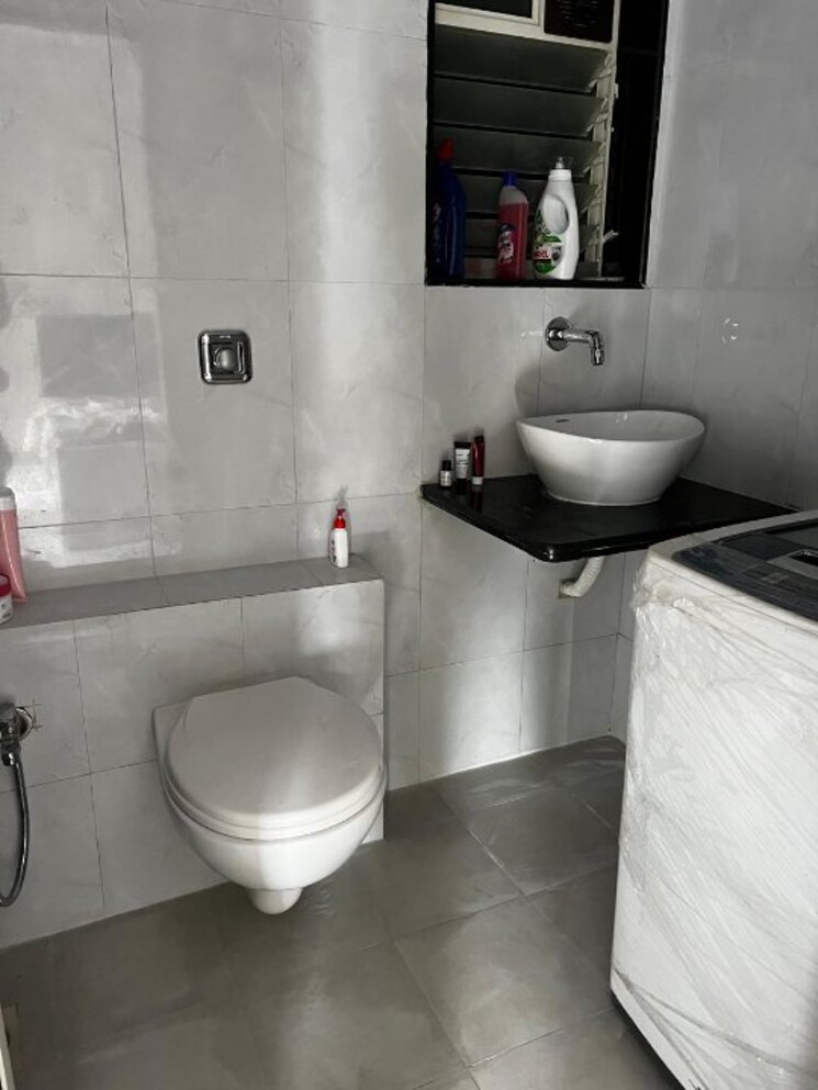 Bathroom, royal-palms-piccadilly-condos 1 RK 344 Sq.Ft. Apartment In Goregaon East Mumbai 8403558