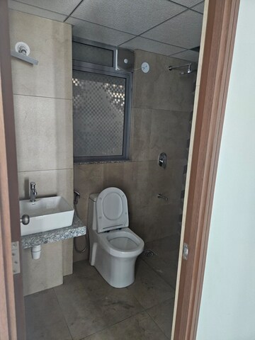 Bathroom in 2 BHK Apartment at Kalpataru Immensa, Kolshet Road – for Rent