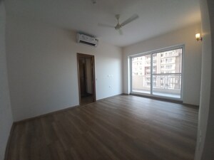 Room in 3 BHK Apartment at ABA Ivy County, Sector 75 – for Sale