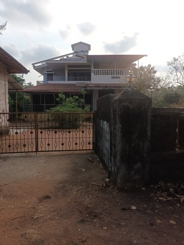  Plot For Sale in Kodibag