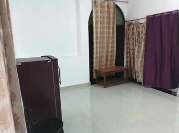 2 BHK Independent House For Rent in Aliganj