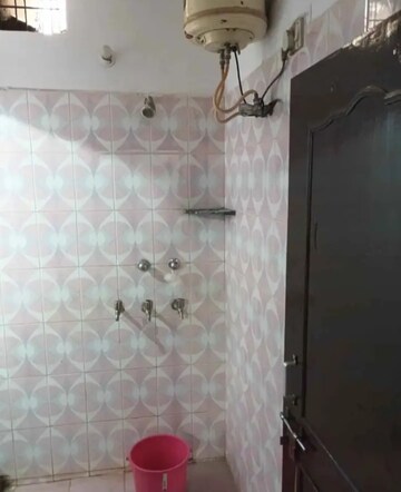 Bathroom in 2 BHK Independent House at Aliganj – for Rent