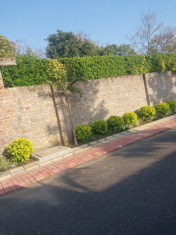  Plot For Sale in South City