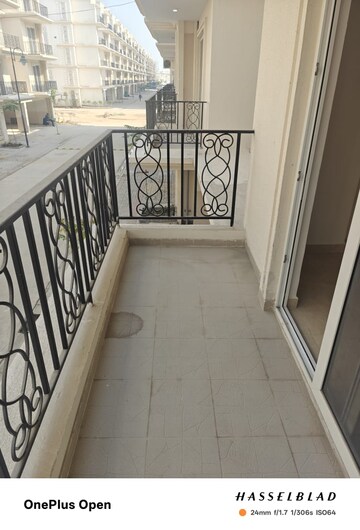 Balcony in 3 BHK Builder Floor at Signature Global Park 4 and 5, Sohna Sector 36 – for Sale