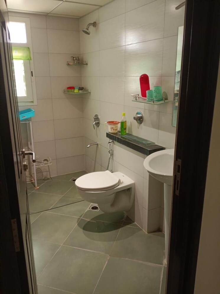 Bathroom, sobha-garnet 3 Bedroom 1800 Sq.Ft. Apartment In Kondhwa Pune 8403919