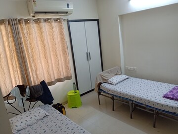 Bedroom in 4 BHK Apartment at Dharamveer Nagar – for Rent