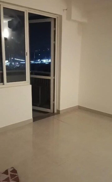 2 BHK Apartment For Rent in Puri Emerald Bay, Sector 104