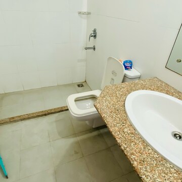 Bathroom in 3 BHK Builder Floor at DLF Hyde Park, Mullanpur – for Rent