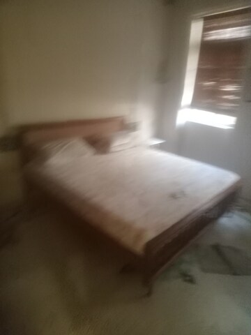 Bedroom in 2 BHK Apartment at Bane Compound – for Rent