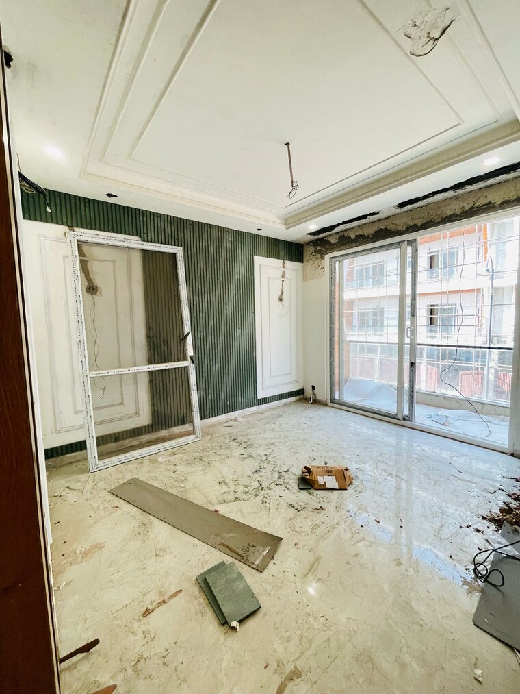 Room, anant-raj-the-estate-floors 4 Bedroom 232 Sq.Yd. Builder Floor In Sector 63a Gurgaon 8404420