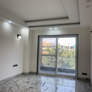 Room in 4 BHK Builder Floor at Ansal API Esencia, Sector 67 – for Sale