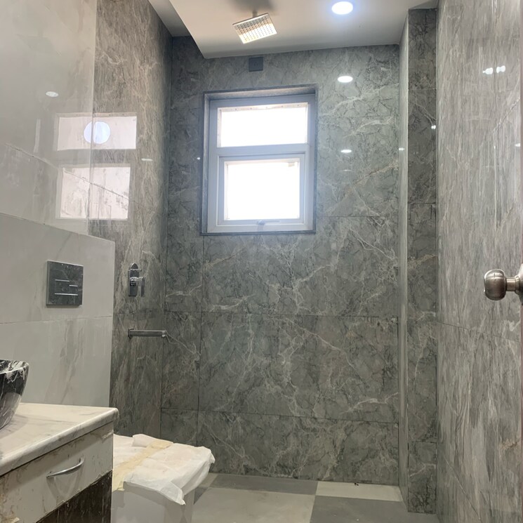 Bathroom, ansal-api-esencia 4 Bedroom 300 Sq.Yd. Builder Floor In Sector 67 Gurgaon 8404415