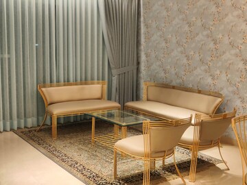 Living Room in 3 BHK Builder Floor at Sector 7 – for Rent