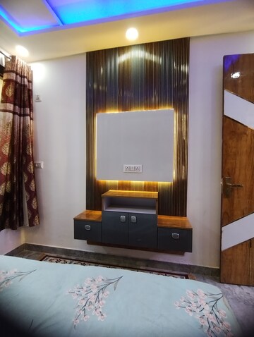 Bedroom in 1 BHK Builder Floor at Mohan Garden – for Sale