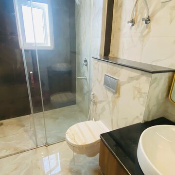Bathroom in 4 BHK Apartment at Ambika Florence Park, Mullanpur – for Rent