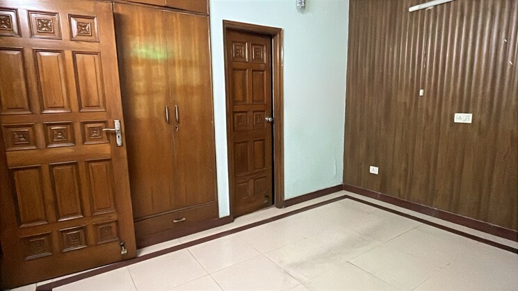 Room, ansal-plaza-sector-23 3 Bedroom 2000 Sq.Ft. Independent House In Sector 23 Gurgaon 8404745