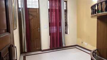 Building Lobby in 3 BHK Independent House at Ansal Plaza Sector-23, Sector 23 – for Rent
