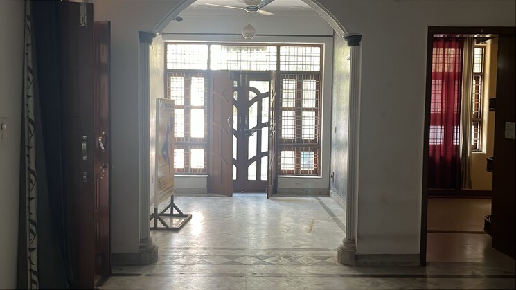 Room, ansal-plaza-sector-23 3 Bedroom 2000 Sq.Ft. Independent House In Sector 23 Gurgaon 8404745