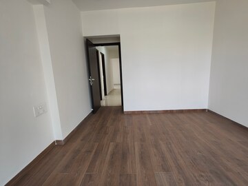Room in 3 BHK Apartment at Jyoti Sukriti, Goregaon East – for Rent