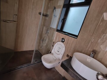 Bathroom in 3 BHK Apartment at Jyoti Sukriti, Goregaon East – for Rent