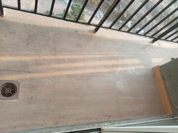 Room in 2 BHK Apartment at Tanvi Eminence, Mira Road – for Rent