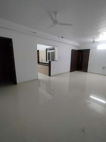 Room in 2 BHK Apartment at Balewadi Plaza, Balewadi – for Rent
