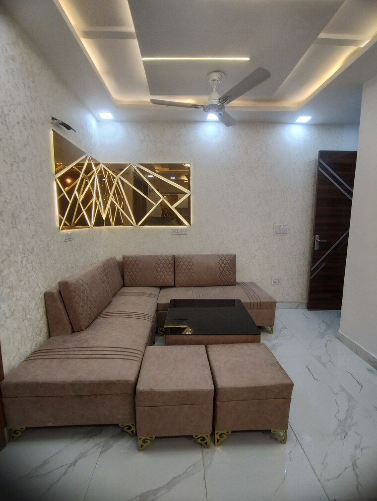 Living Room, dwarka mor 3 Bedroom 850 Sq.Ft. Builder Floor In Dwarka Mor Delhi 8405132