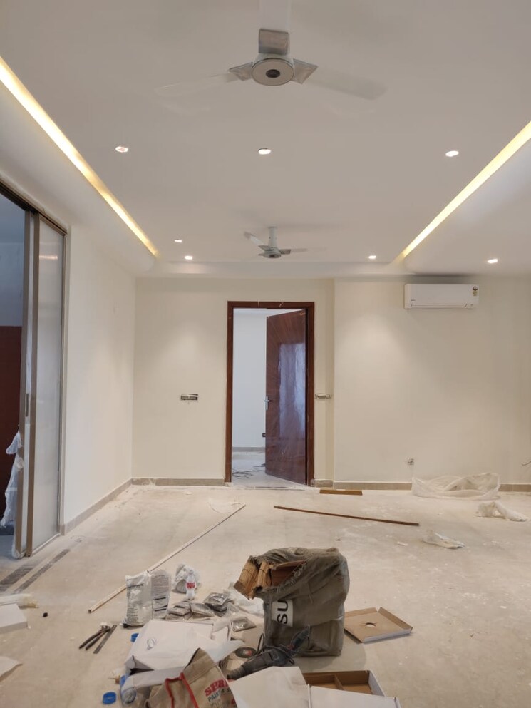 Room, sector 45 4 Bedroom 500 Sq.Yd. Builder Floor In Sector 45 Gurgaon 8404878