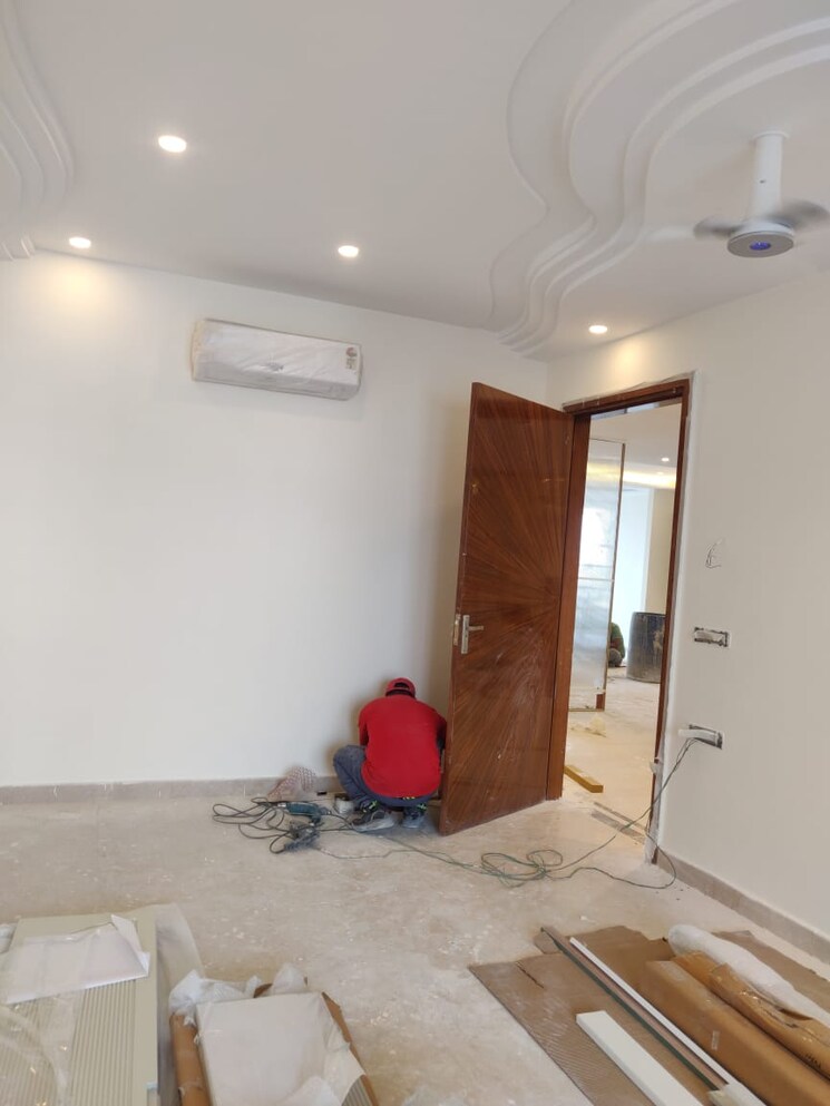 Room, sector 45 4 Bedroom 500 Sq.Yd. Builder Floor In Sector 45 Gurgaon 8404878