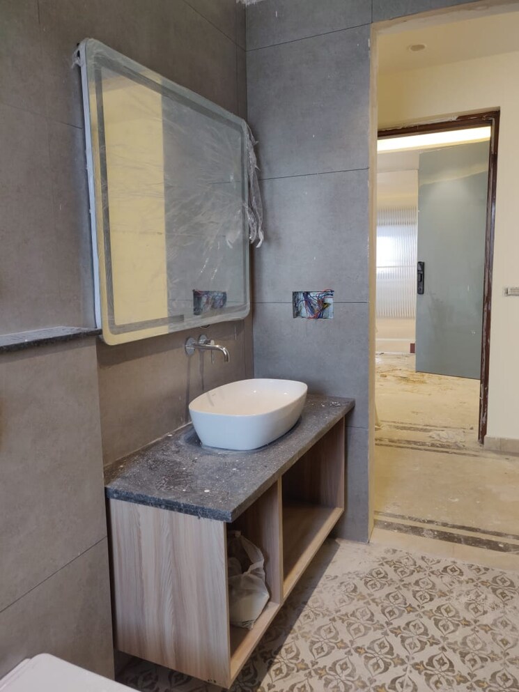 Bathroom, sector 45 4 Bedroom 500 Sq.Yd. Builder Floor In Sector 45 Gurgaon 8404878