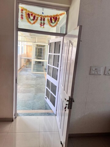 Corridor in 4 BHK Apartment at Sector 27 – for Rent