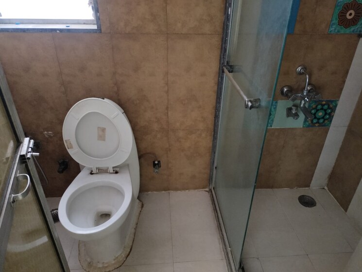 Bathroom, nakshatra-swastik-alps 2 Bedroom 830 Sq.Ft. Apartment In Brahmand Thane 8404982