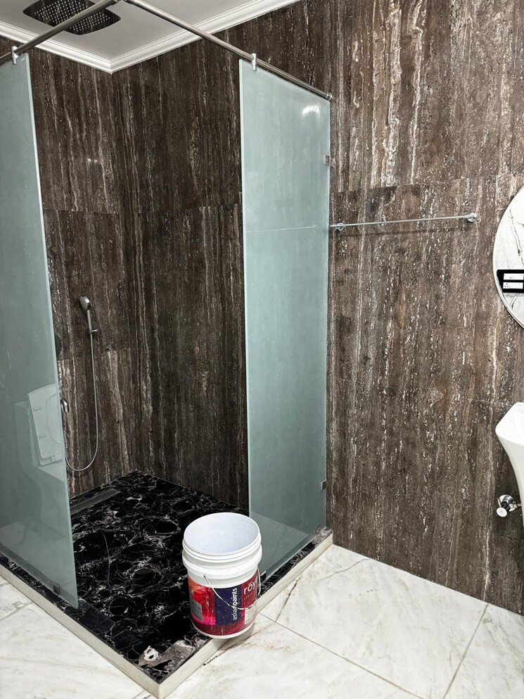 Bathroom, raj nagar extension 6 Bedroom 136 Sq.Yd. Independent House In Raj Nagar Extension Ghaziabad 8405187