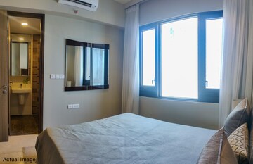 Room in 3 BHK Apartment at Lodha Parkside, Worli – for Sale