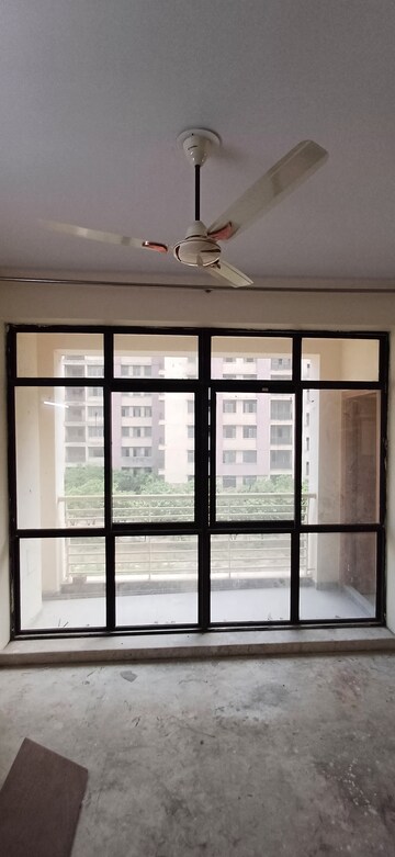 Room in 2 BHK Apartment at Unitech Habitat, Pi Greater Noida – for Rent